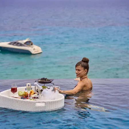 아파트호텔 Sea Zante Luxury Beachfront Retreat