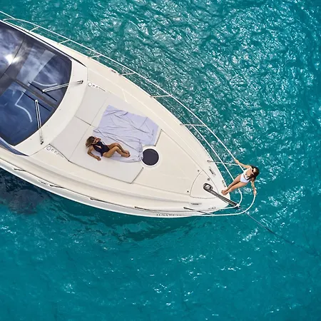 Sea Zante Luxury Beachfront Retreat 아파트호텔 5*